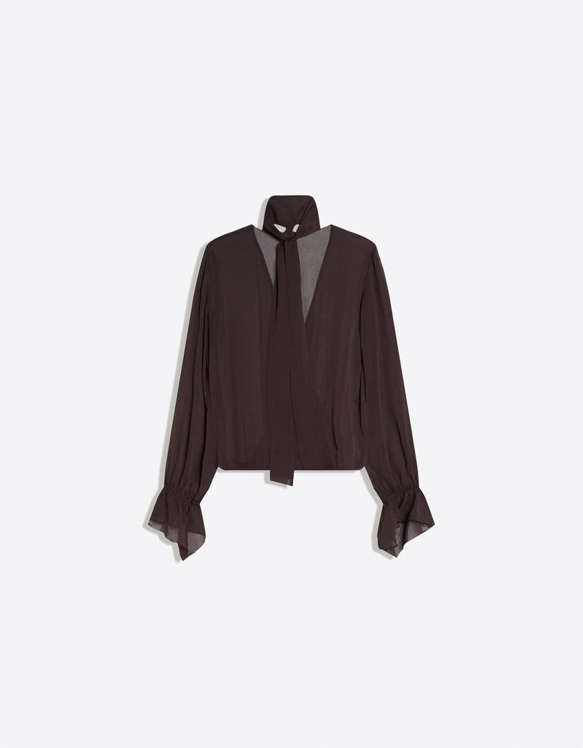 Blusa manga comprida cruzada lenço