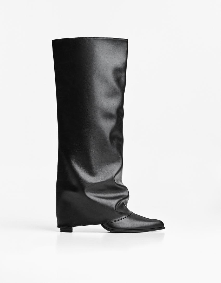 Bota de salto calça
